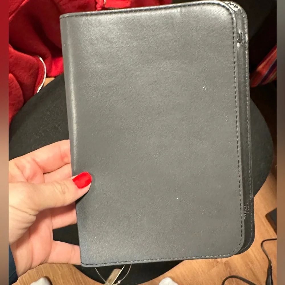 🆕 NWT Cole Haan Kindle Key/Fire cover, black